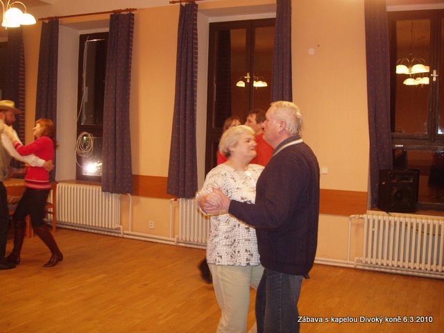 Zábava s kapelou Divoký koně v Kulturáčku v sobotu 6.3.2010