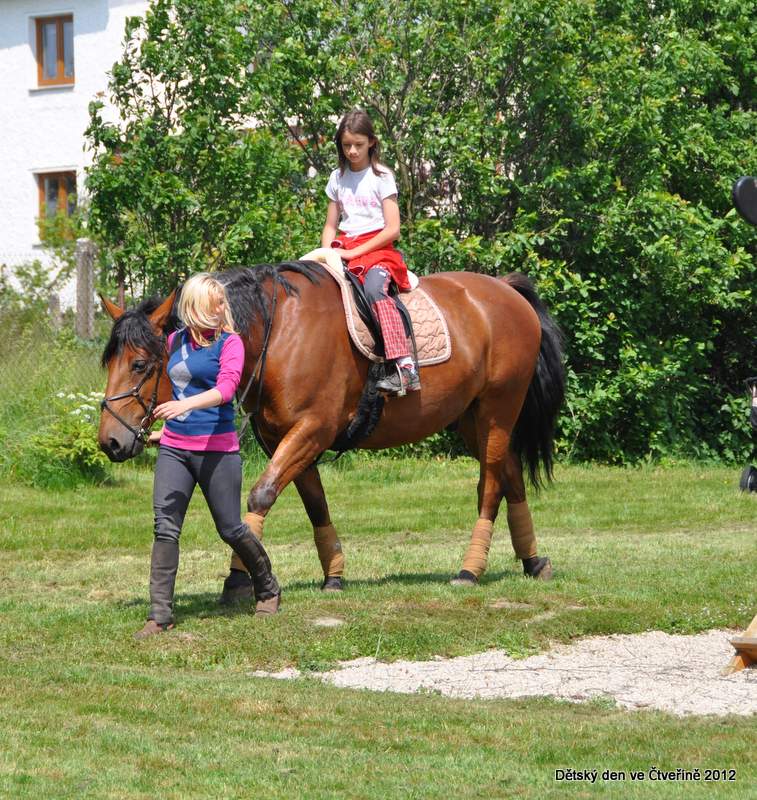 Dětský den na zahradě školy