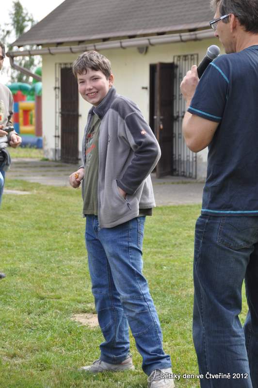 Dětský den na zahradě školy